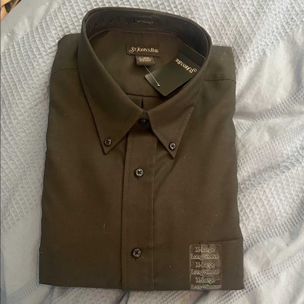 St. John's Bay Men's Tahoe Forest Button Down Shirt